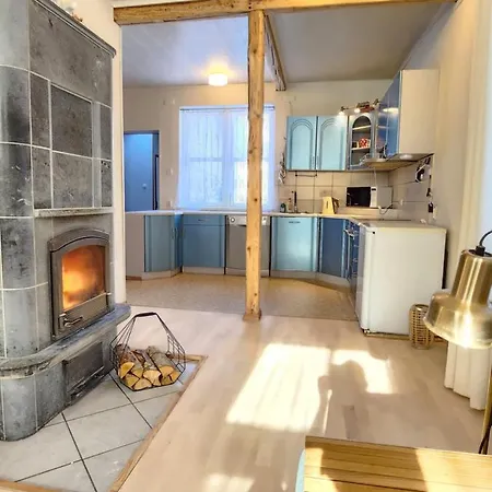 בית נופש Jannseni House פארנו