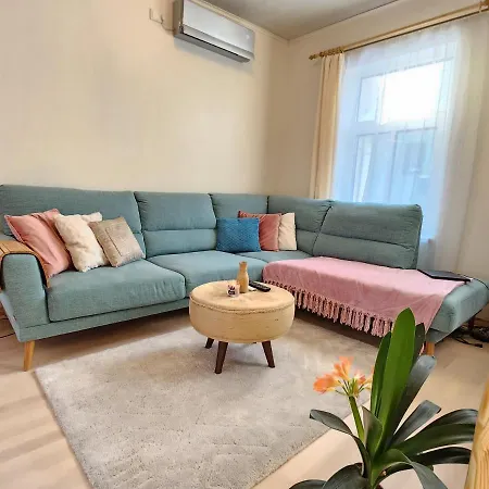 Jannseni House פארנו