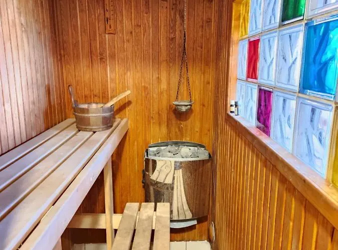 펜션 Jannseni House 페르누